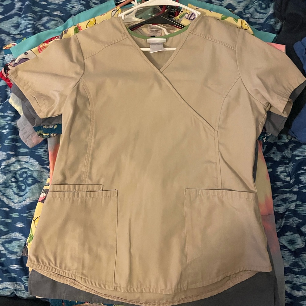 XA tan scrub top